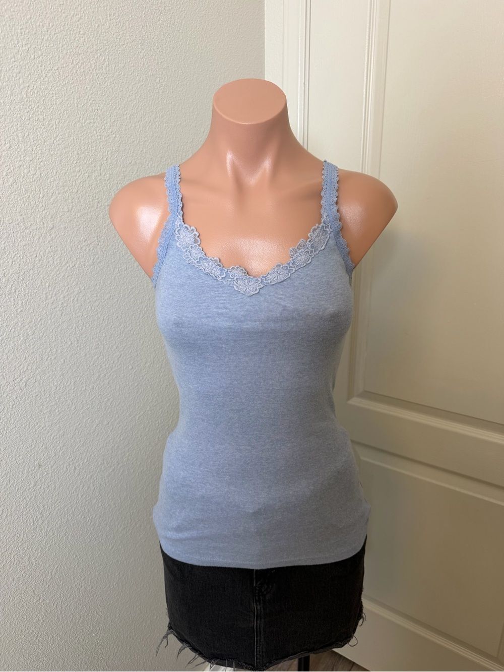 Mossimo Supply Co. Light Blue Lace-Trim Camisole Sz S